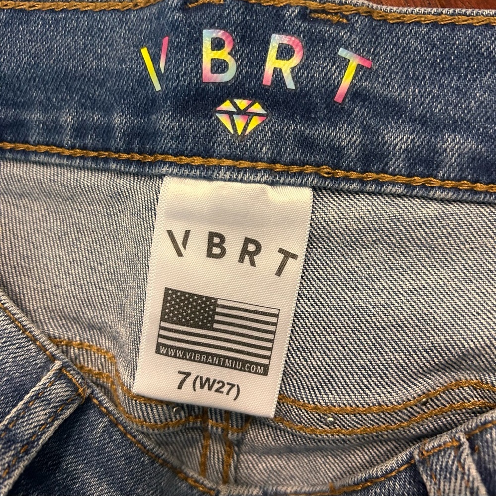 VBRT Pearl Stud Wide Leg Jeans – High Rise – Size 7/27 stretchy medium wash - Picture 4 of 8